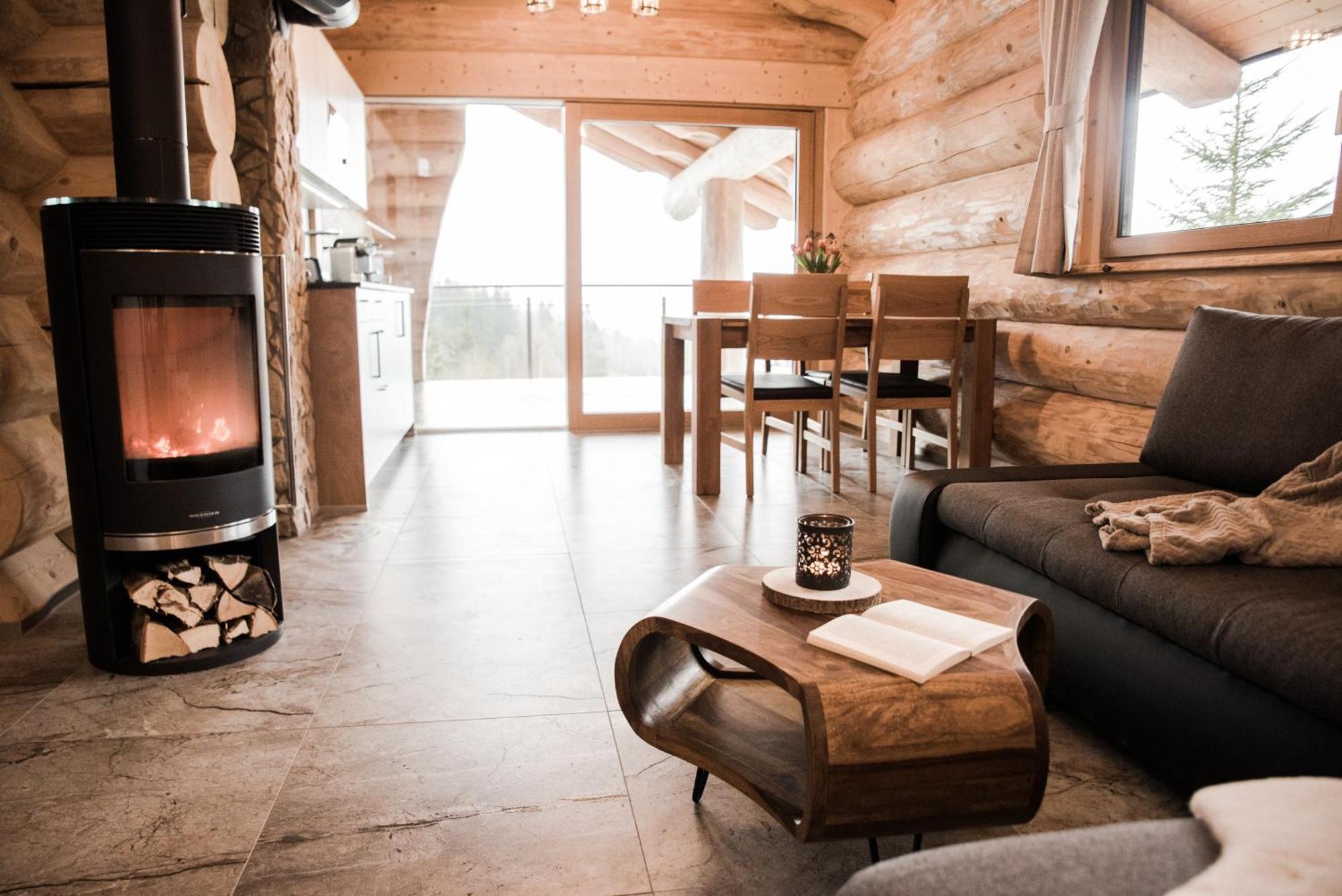 Blockhausen Luxus Chalets Oberschwarzenberg Стая снимка